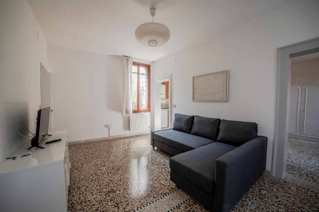 Gondola, San Giacomo Apartament *